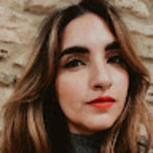 Meet your Posher, Alejandra